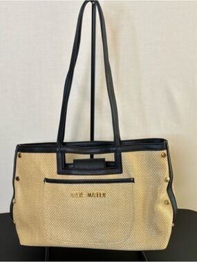 Steve Madden raffia and leather bag .